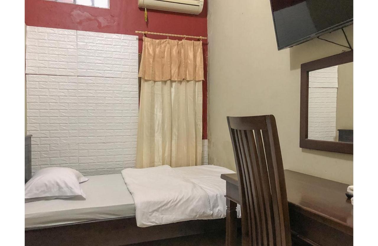 Sinar Hotel Enrekang エクステリア 写真