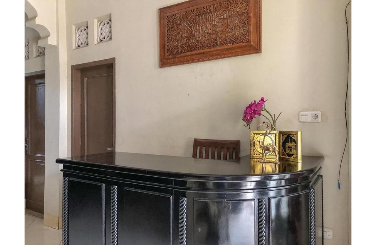 Sinar Hotel Enrekang エクステリア 写真
