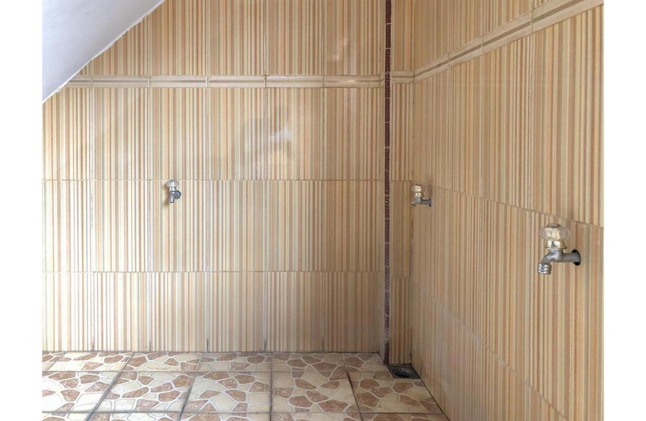 Sinar Hotel Enrekang エクステリア 写真